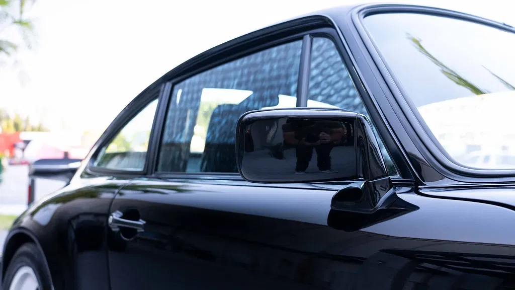 Porsche 911 Carrera 3.2 Clubsport (US)