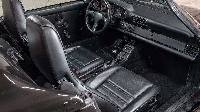 Porsche 964 Carrera 2 Speedster