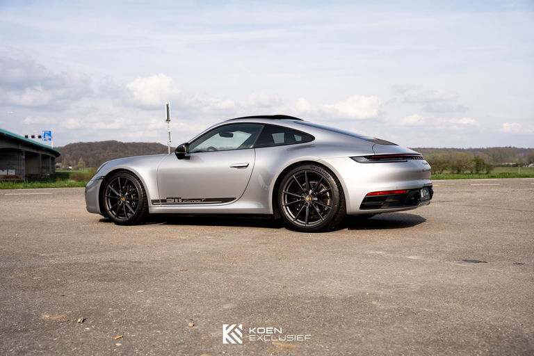 Porsche 992 Carrera T