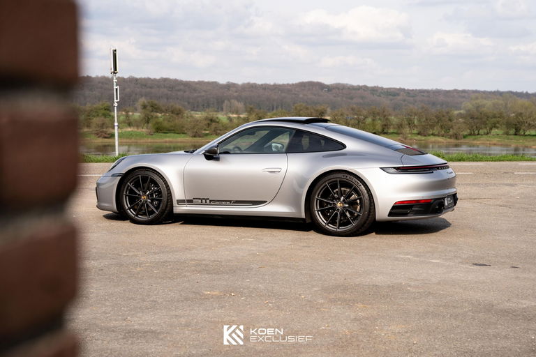 Porsche 992 Carrera T
