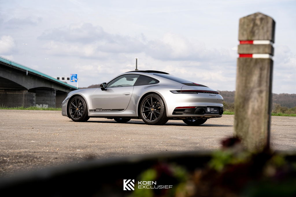 Porsche 992 Carrera T