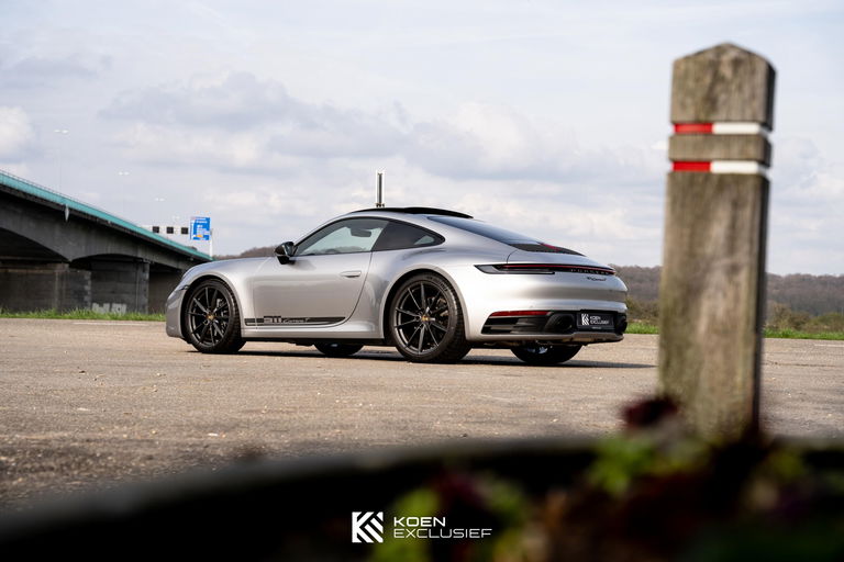 Porsche 992 Carrera T