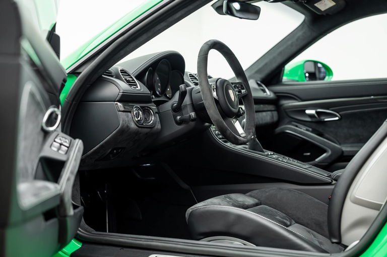 Porsche 718 Cayman GTS 4.0