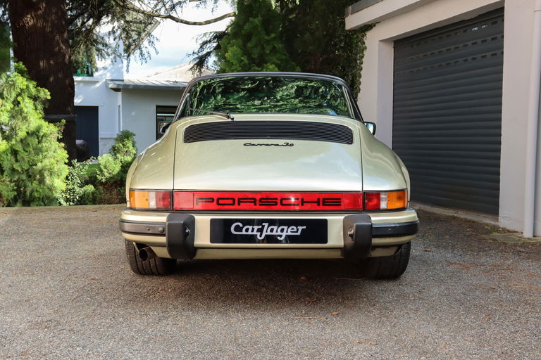 Porsche 911 Carrera 3,0
