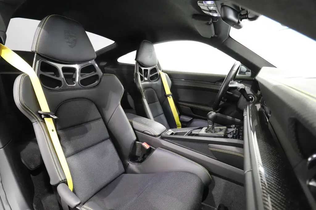 Porsche 992 GT3 Touring