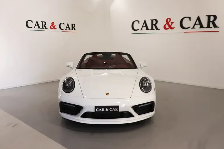 Porsche 992 Carrera 4S