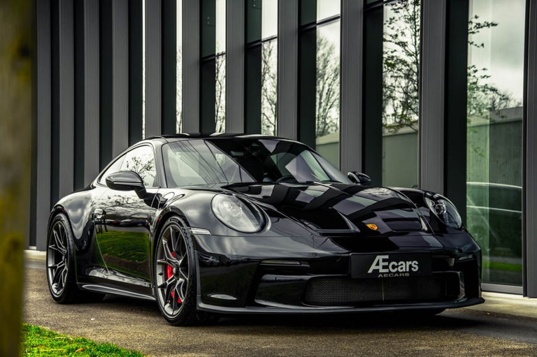 Porsche 992 GT3 Touring