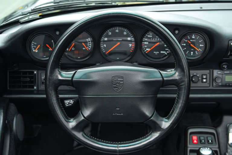Porsche 993 Carrera 4