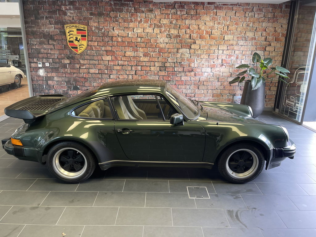 Porsche 911 Turbo 3.3