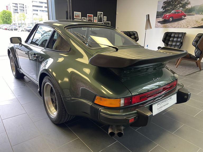Porsche 911 Turbo 3.3