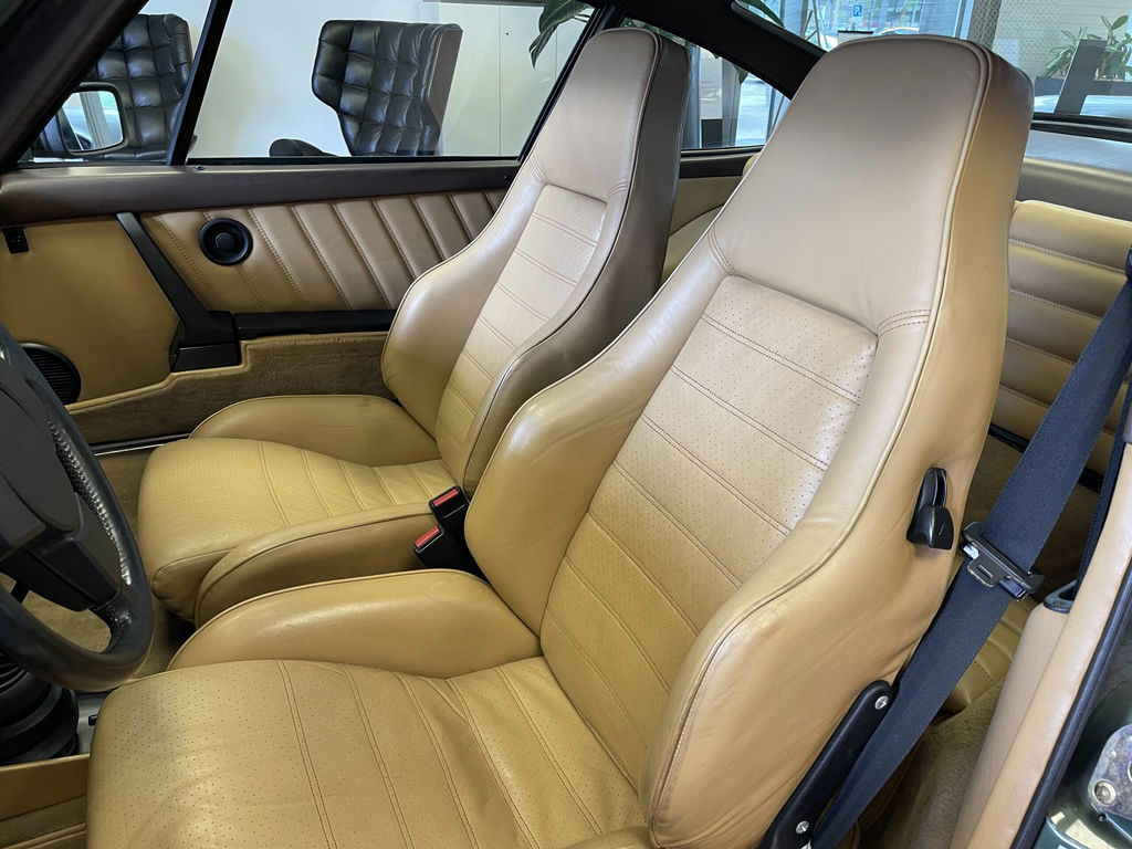 Porsche 911 Turbo 3.3