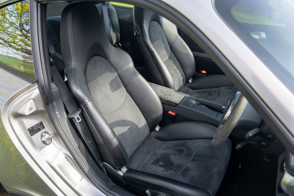 Porsche 997.2 Carrera 4 GTS