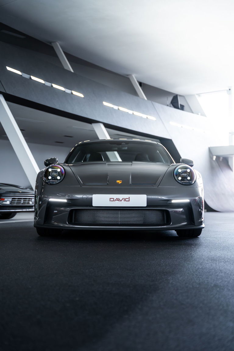 Porsche 992 GT3 Touring