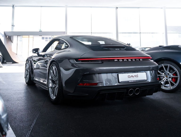 Porsche 992 GT3 Touring