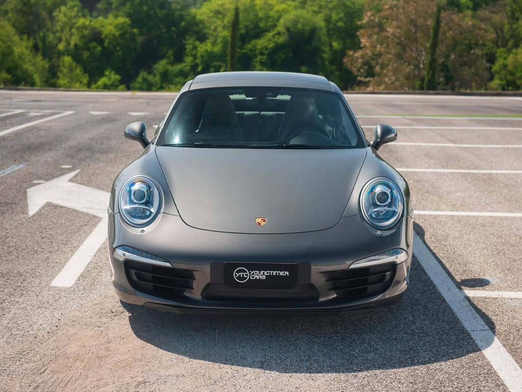 Porsche 991 Carrera 4