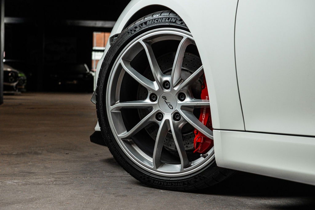 Porsche 981 Cayman GT4