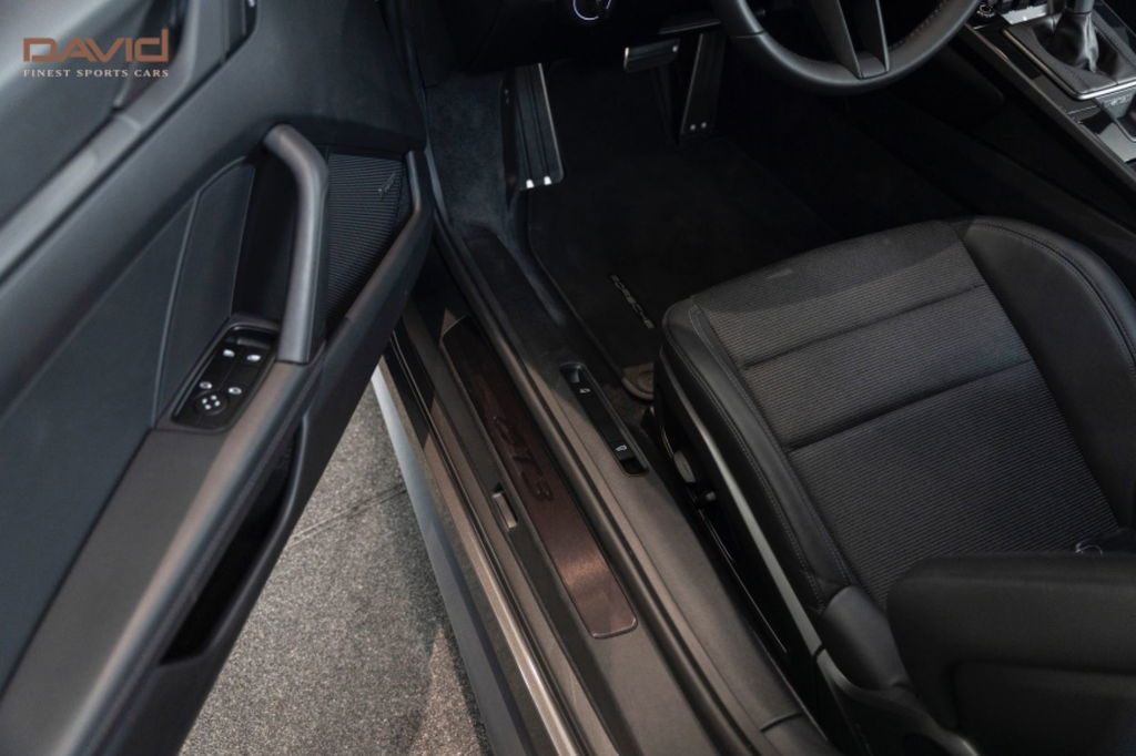 Porsche 992 GT3 Touring