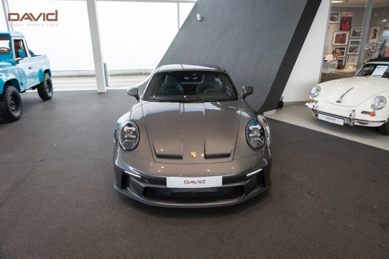 Porsche 992 GT3 Touring