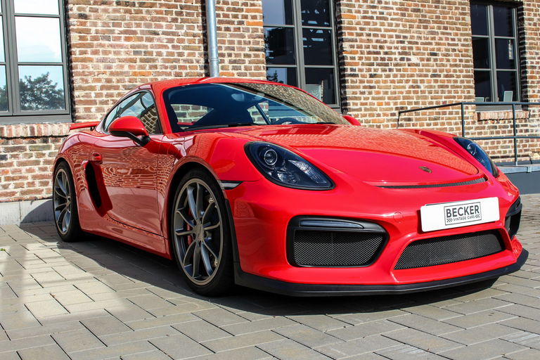 Porsche 981 Cayman GT4