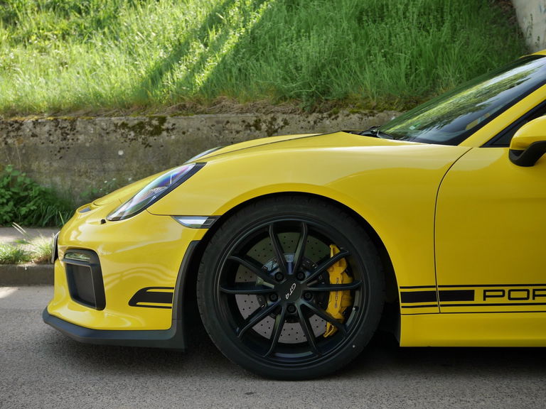 Porsche 981 Cayman GT4