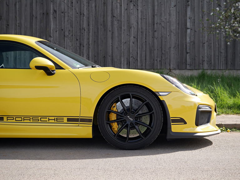 Porsche 981 Cayman GT4