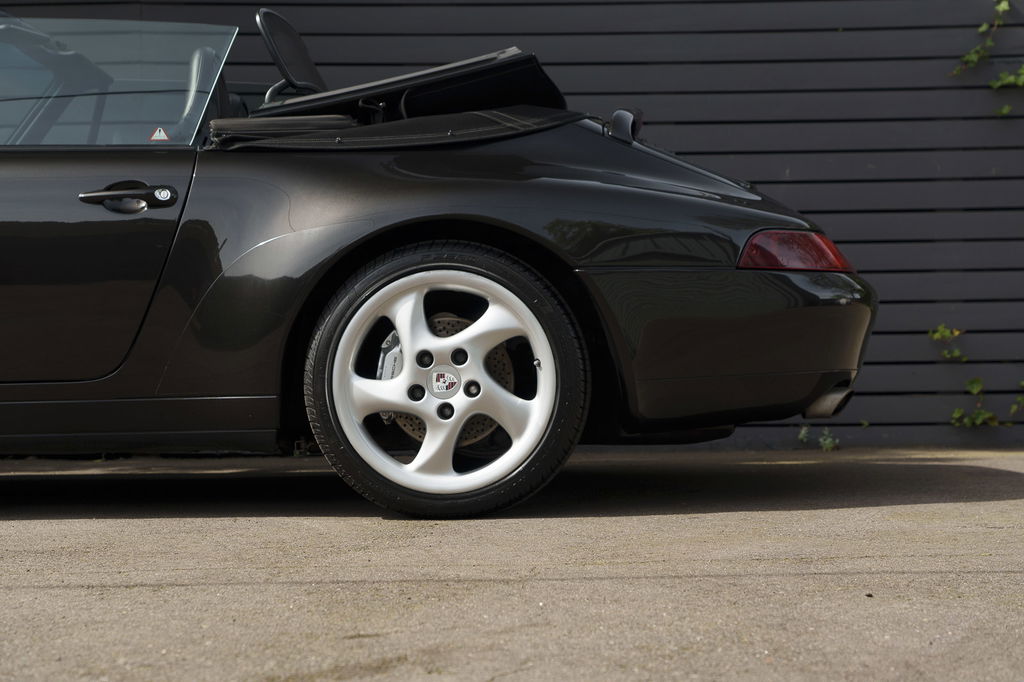 Porsche 993 Carrera 4