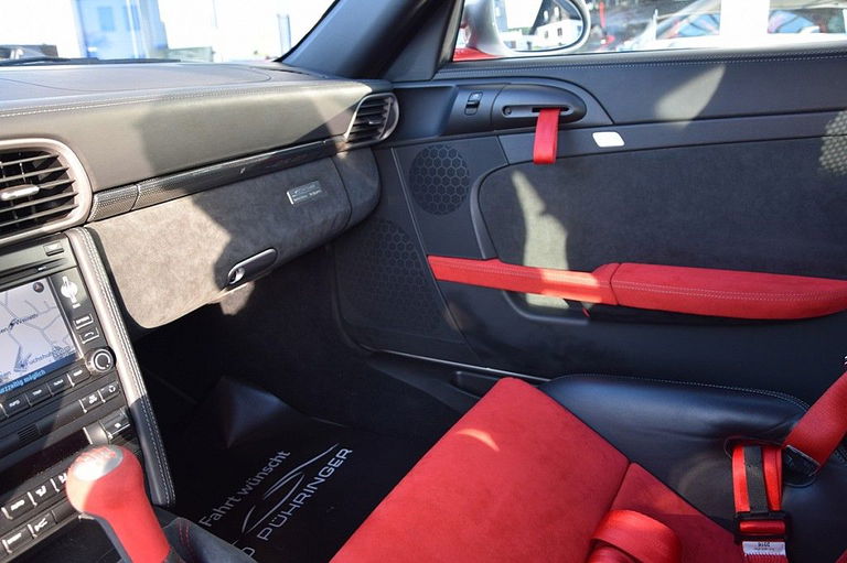 Porsche 997 GT3 RS 4.0