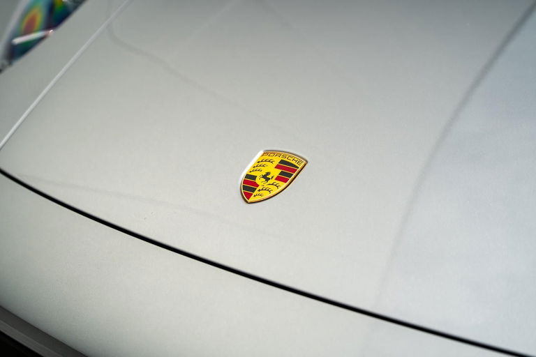 Porsche 992 Carrera