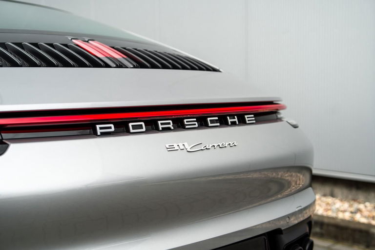Porsche 992 Carrera