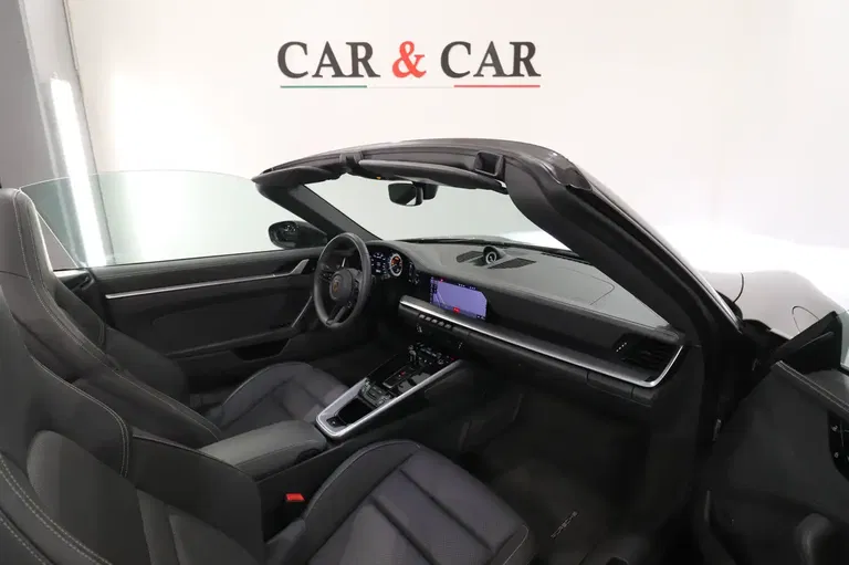 Porsche 992 Carrera 4S