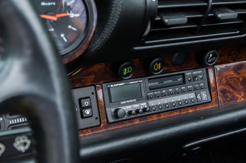 Porsche 964 Carrera 2 Speedster