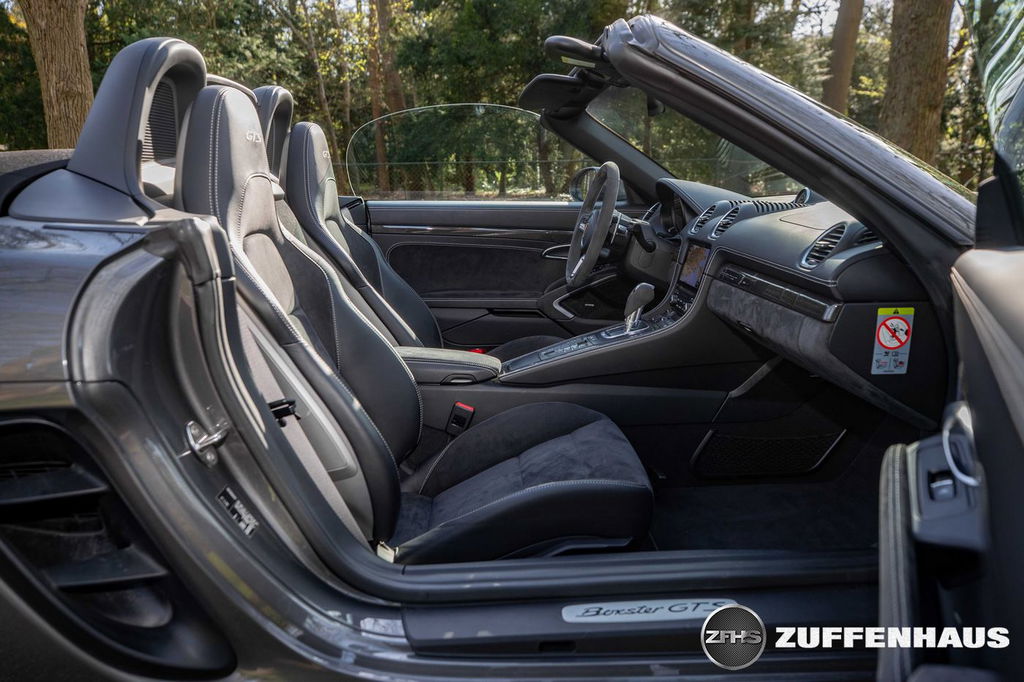 Porsche 718 Boxster GTS