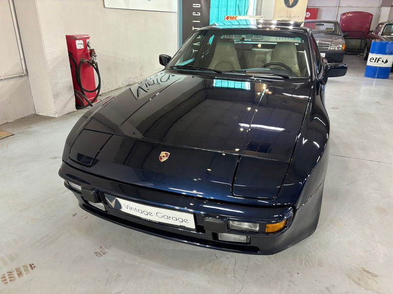 Porsche 944 Coupé