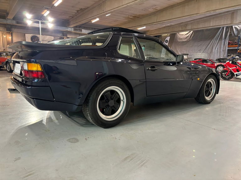 Porsche 944 Coupé