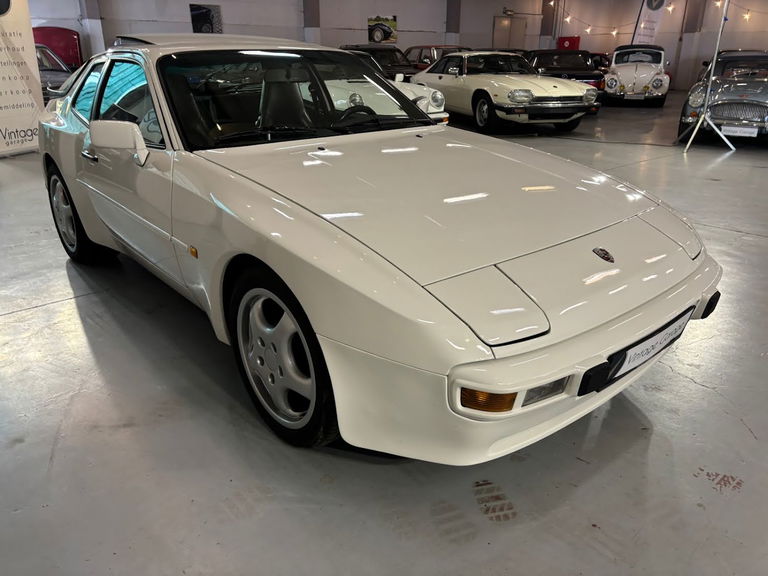 Porsche 944 Coupé