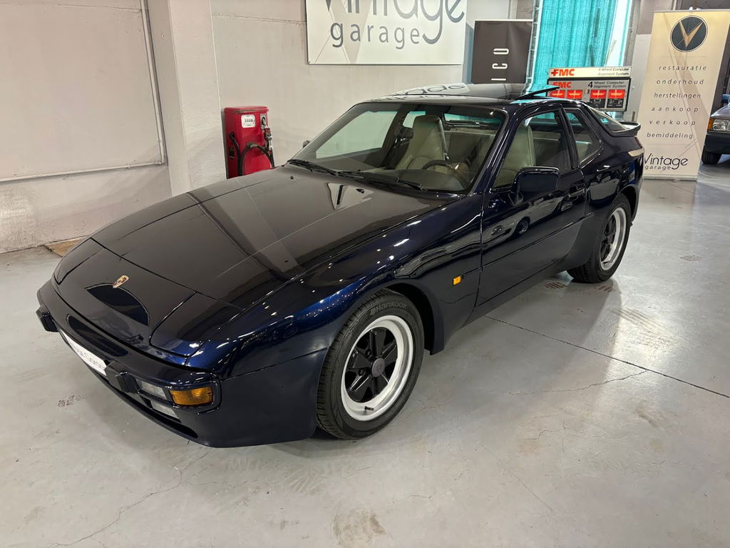 Porsche 944 Coupé