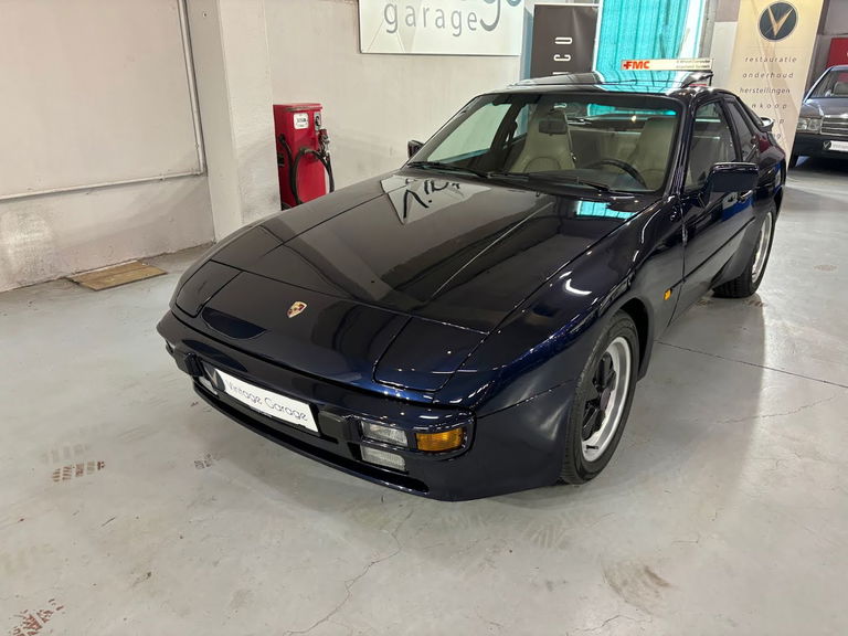 Porsche 944 Coupé