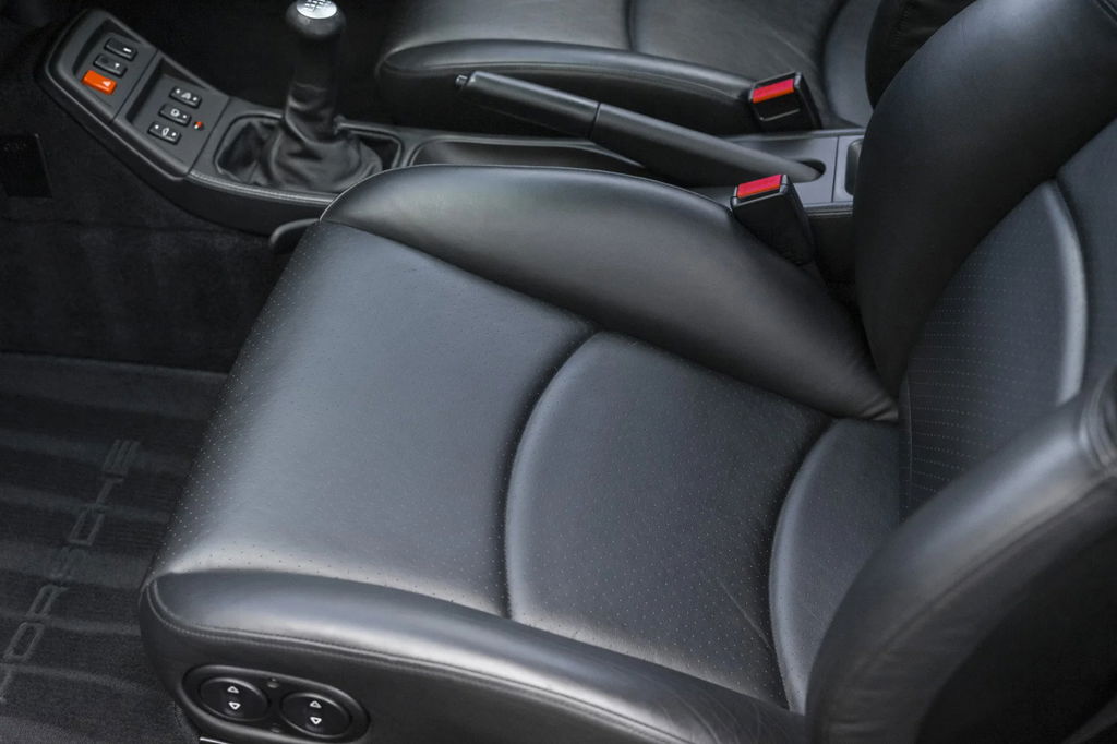 Porsche 993 Carrera 4S