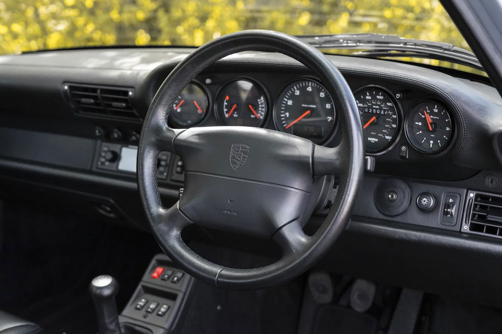 Porsche 993 Carrera 4S