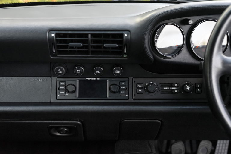 Porsche 993 Carrera 4S