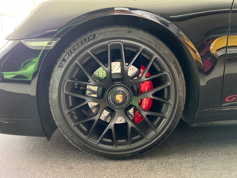 Porsche 991 Carrera GTS