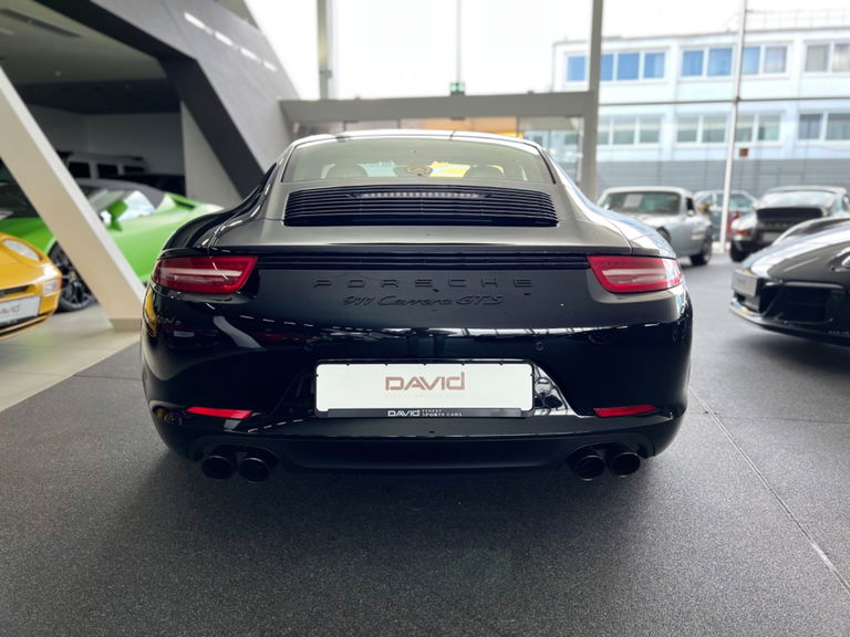 Porsche 991 Carrera GTS