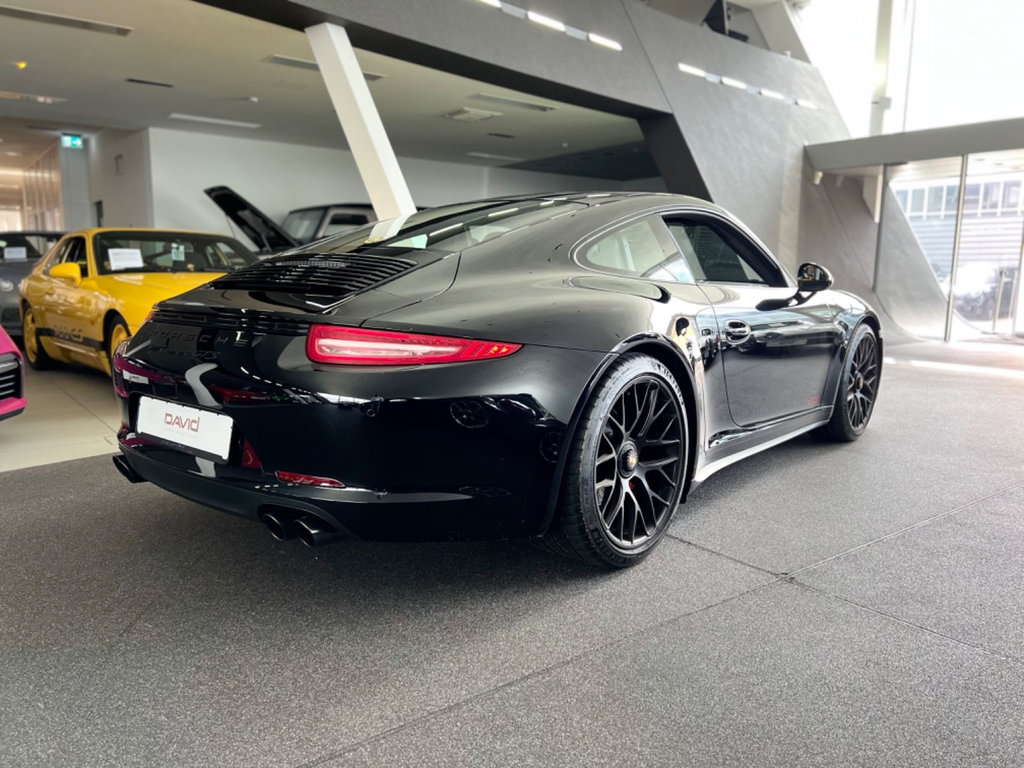 Porsche 991 Carrera GTS