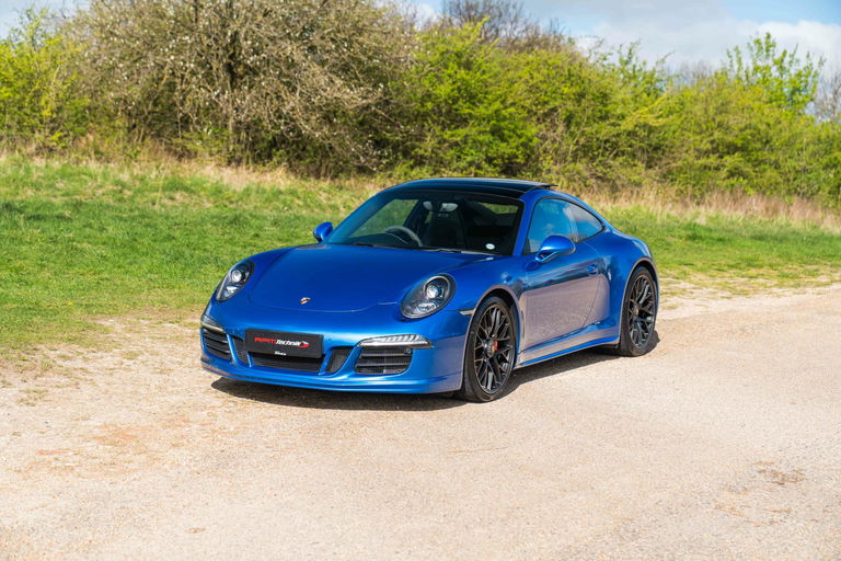 Porsche 991 Carrera GTS