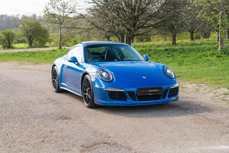 Porsche 991 Carrera GTS