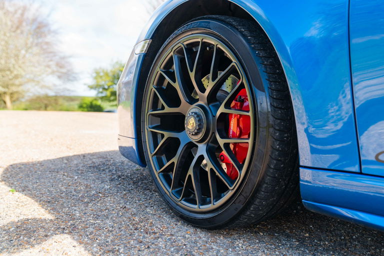 Porsche 991 Carrera GTS