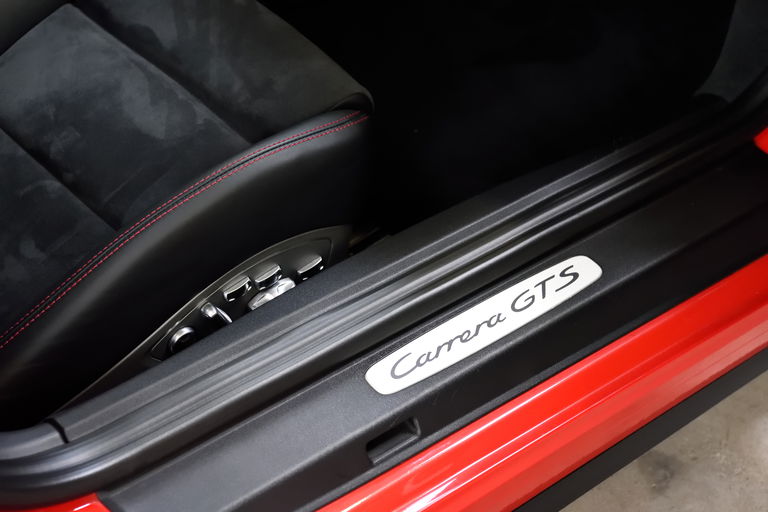 Porsche 991 Carrera GTS