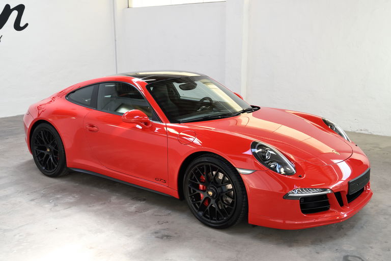 Porsche 991 Carrera GTS