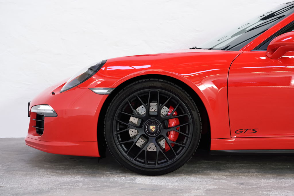 Porsche 991 Carrera GTS