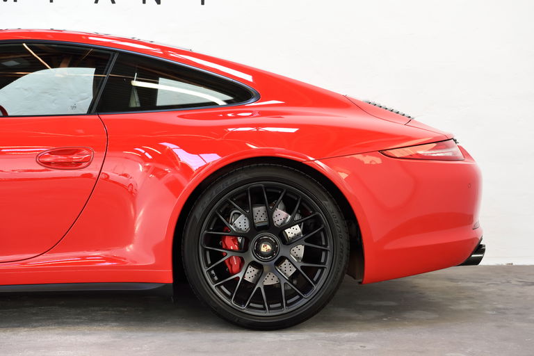 Porsche 991 Carrera GTS